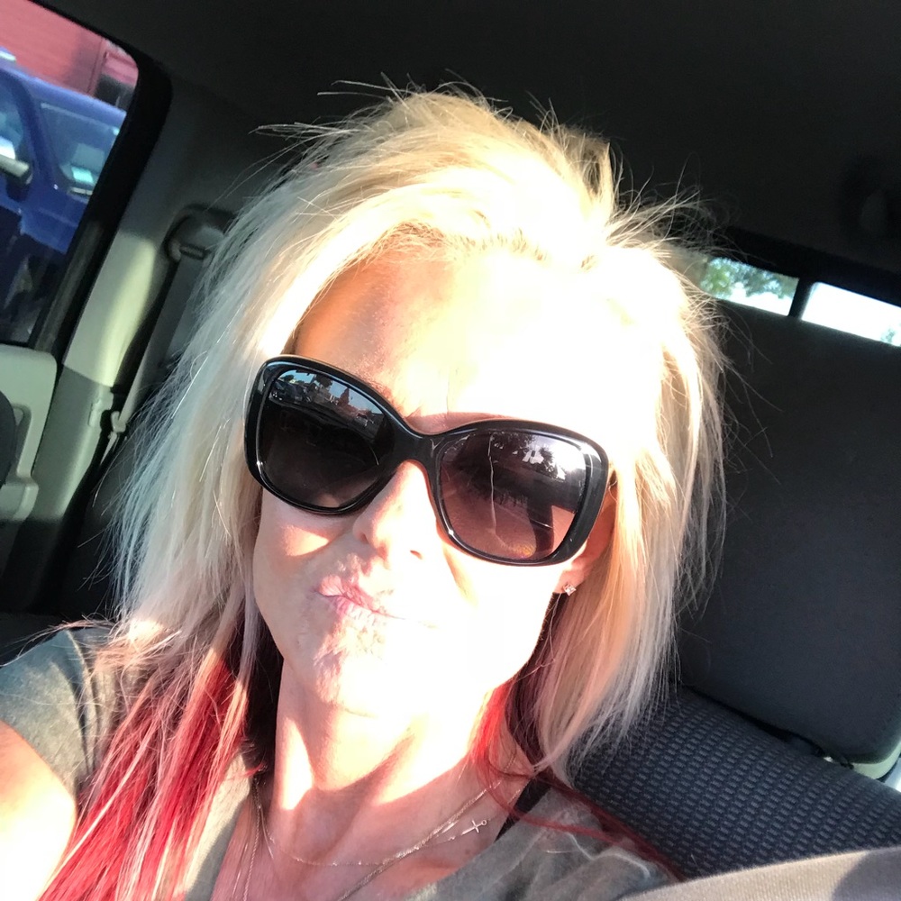 Meet your Posher, Dallas